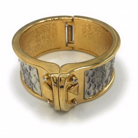 STELLA & DOT MAGNETIC SNAKE SKIN BRACELET BELLO VINTAGE RETIRED VGUC - Picture 2 of 3